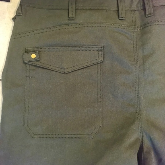 NEW…Sean John Mercer army green cargo stretch jeans - Picture 13 of 15